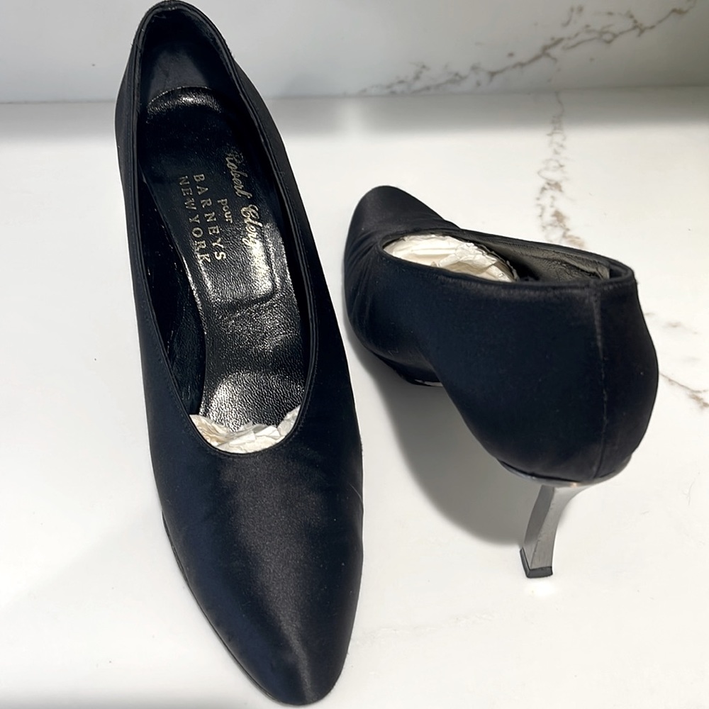 ROBERT CLERGERIE POUR BARNEYS NEW YORK BLACK PUMPS
